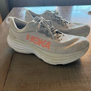 HOKA Bondi 8 side 10 EUC